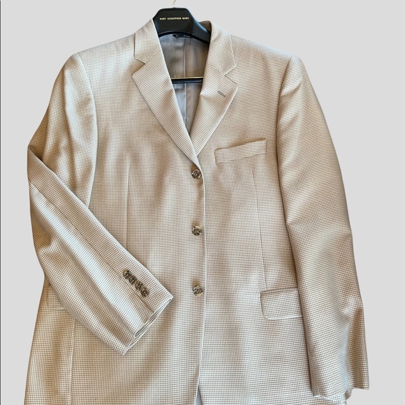 Jack Victor - Like new cream with beige checks blazer. Three button. - Picture 5 of 5